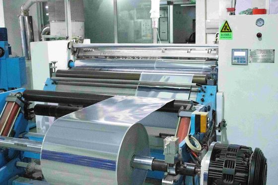 Διαφανές PET BOPP αυτοκόλλητο Jumbo Roll Ετικέτα 50μΣοφία επιφάνειας Γυαλίνη