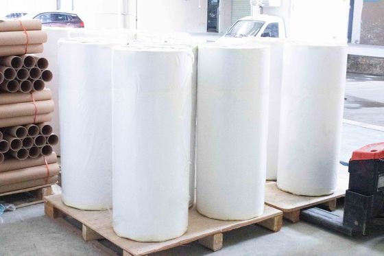 Ακρυλική κόλλα BOPP Κόλλημα Jumbo Roll χαρτί 30μ πάχος της όψης
