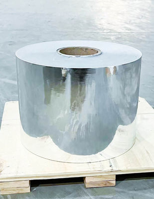 Καλή τιμή Αυτοκόλλητο αυτοκόλλητο αυτοκόλλητο χαρτί ρολό 50 Ελαφρύ ασημένιο PET ((Παλύψη) ακρυλική κόλλα 62 Glassine σε απευθείας σύνδεση